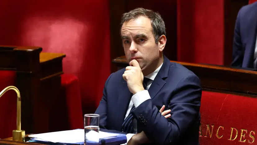 No-confidence motions against French government over new energy law
