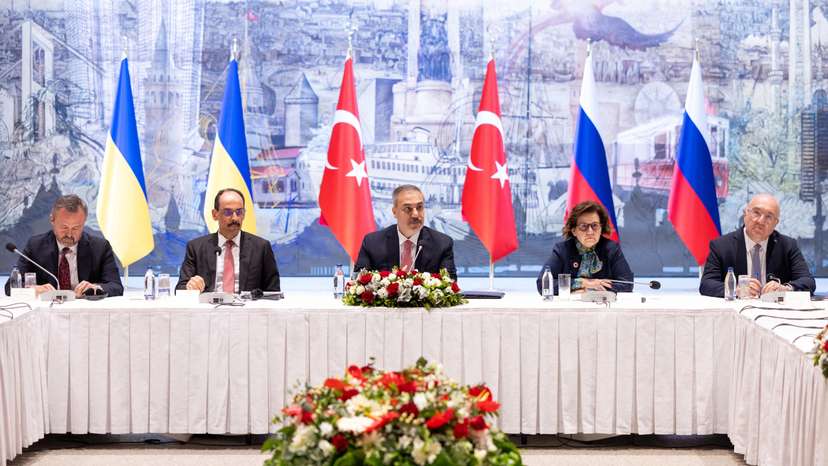 Meeting between Ukrainian and Russian negotiators in Istanbul