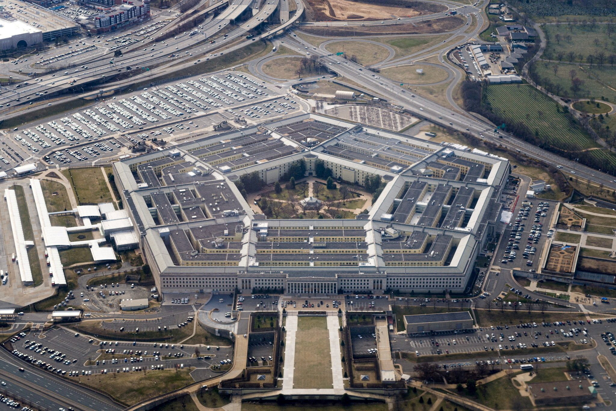 FILE PHOTO: Pentagon's DOGE unit to revamp military drone program, sources say