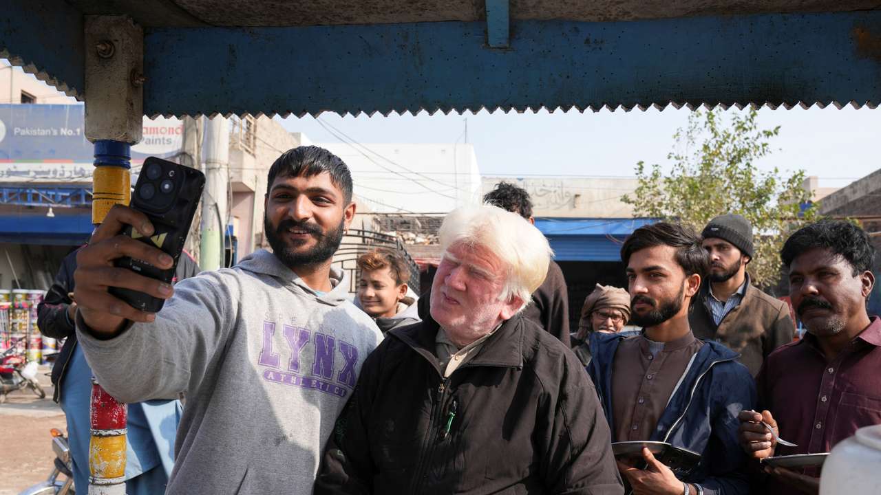 Saleem Bagga seen by some as a lookalike of U.S. President-elect Donald Trump in Sahiwal