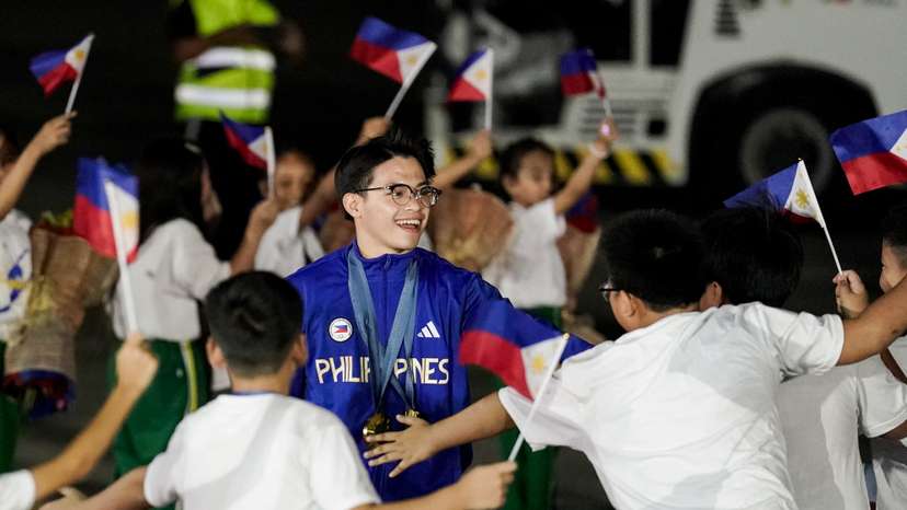 Philippine Olympians Arrive in Pasay City, Philippines
