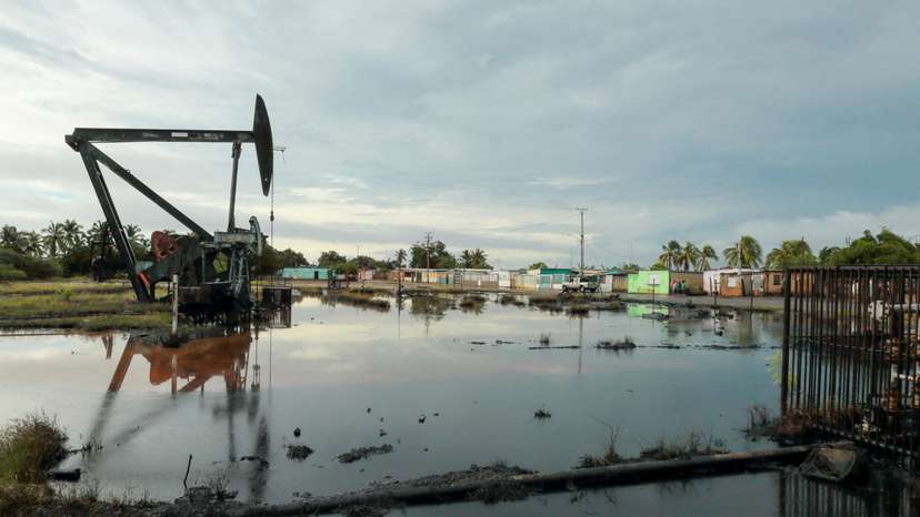 Oil field near Lake Maracaibo, in Cabimas