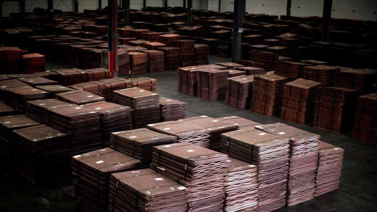 FILE PHOTO: USA-TARIFFS/COPPER-PRICES