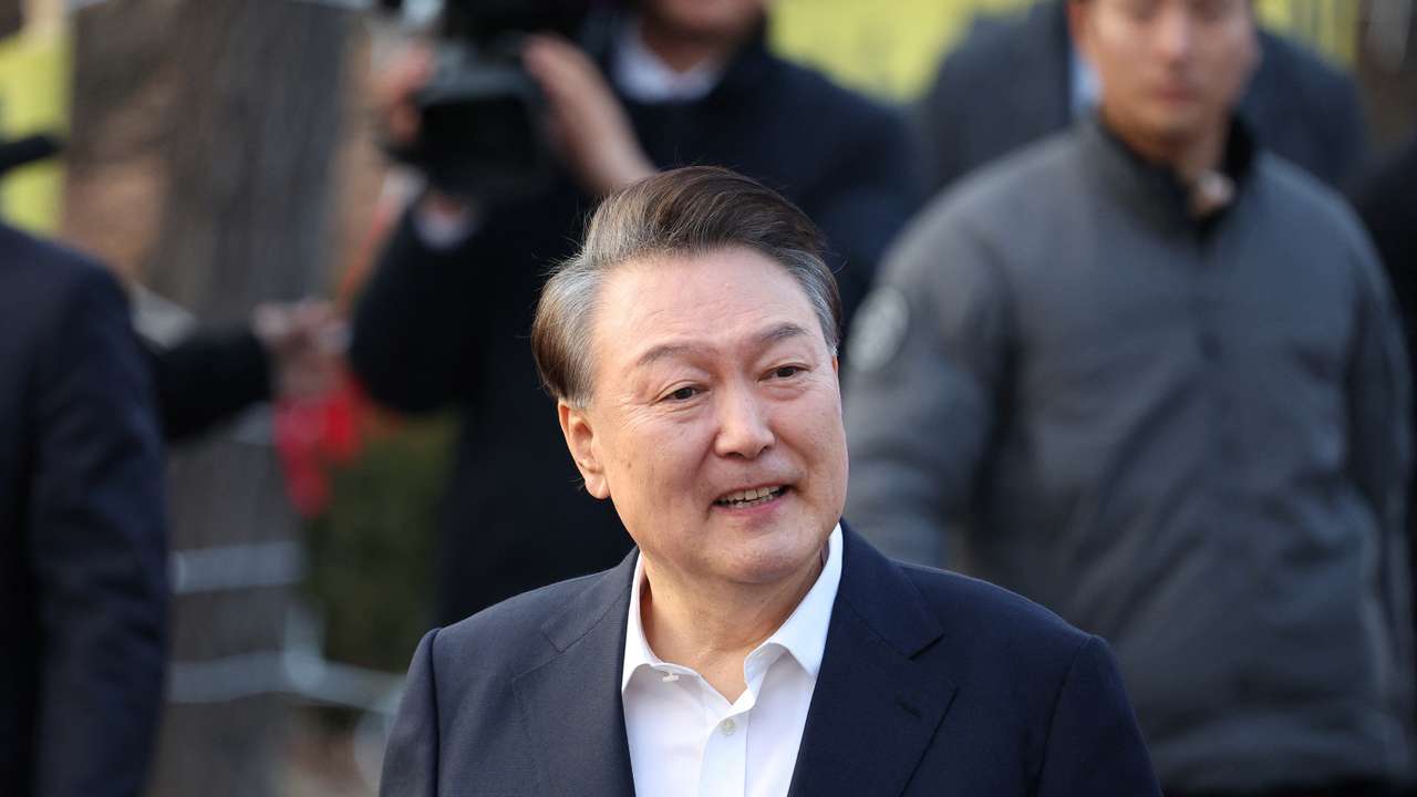 South Korea court paves way for impeached President Yoon's release from jail