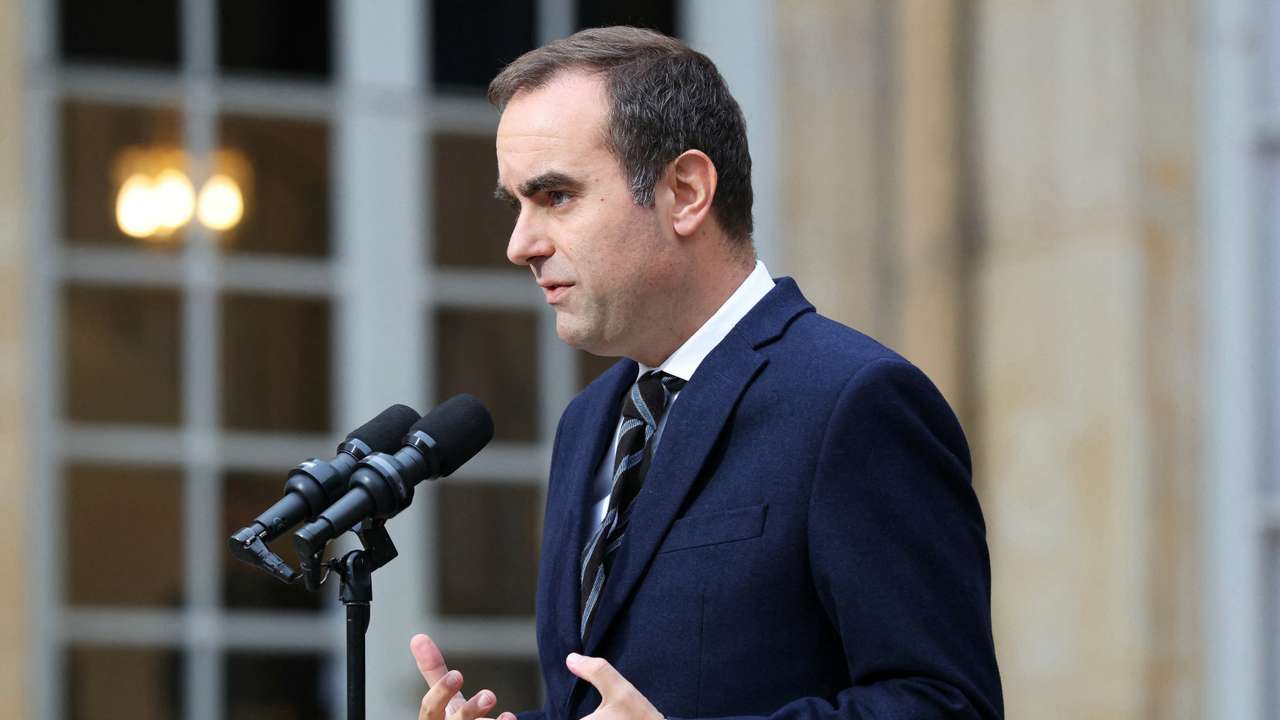 French PM Lecornu meets French political parties in Paris