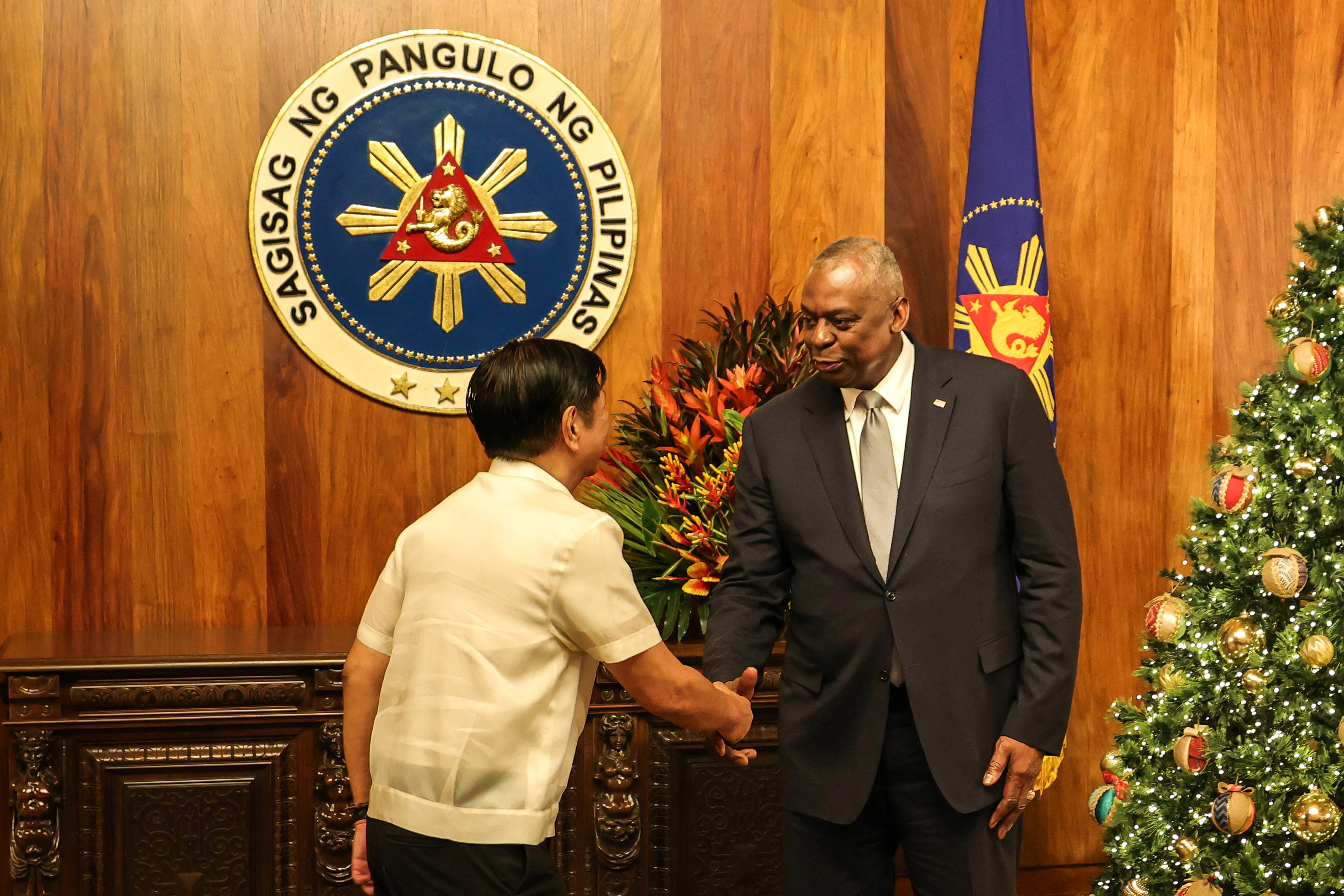 U.S. Defense Secretary Austin visits Manila