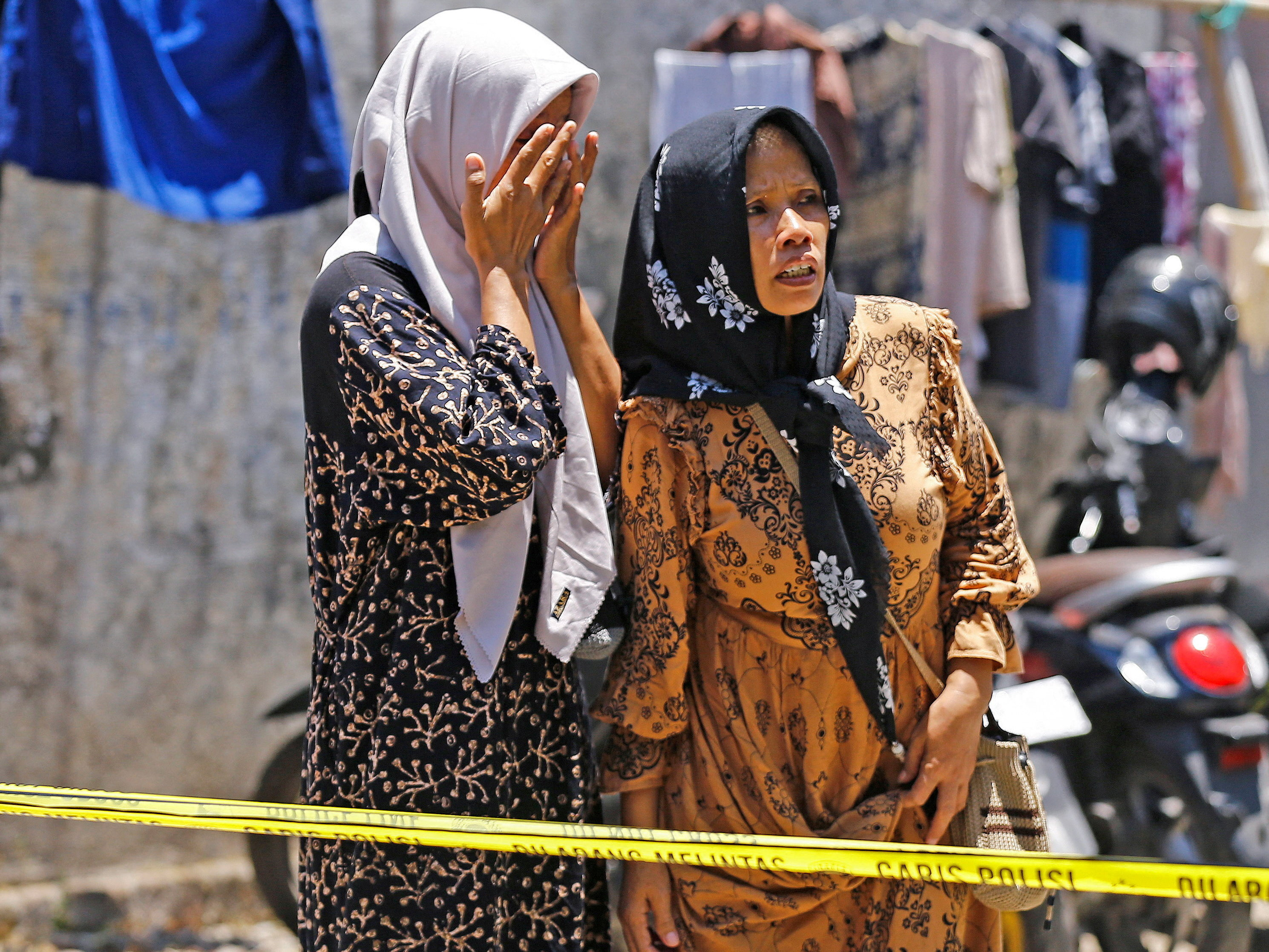Rescue continues on collapsed Islamic school building in Sidoarjo, East Java province