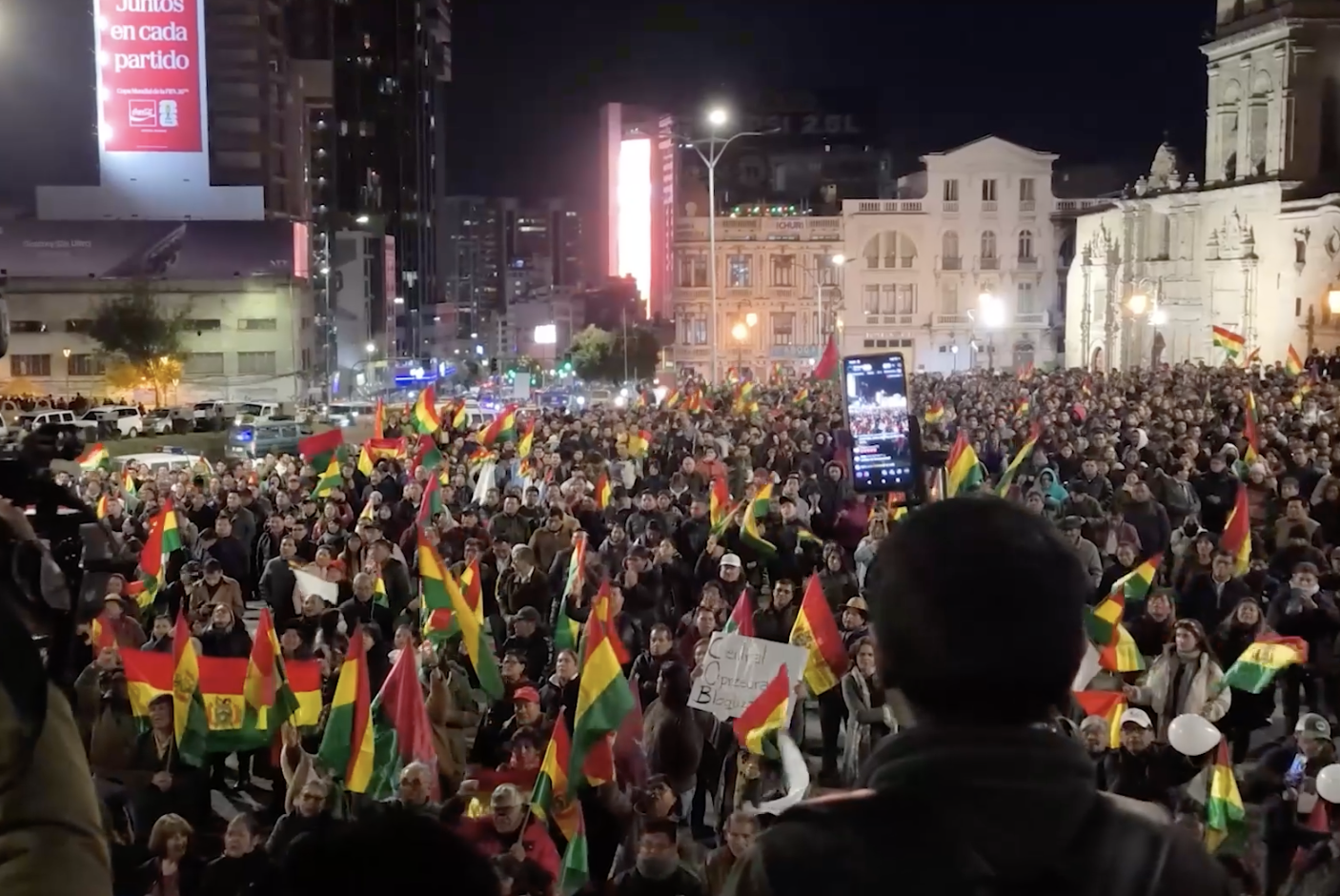 Bolivians in La Paz demand action as road blockades enter 40th day