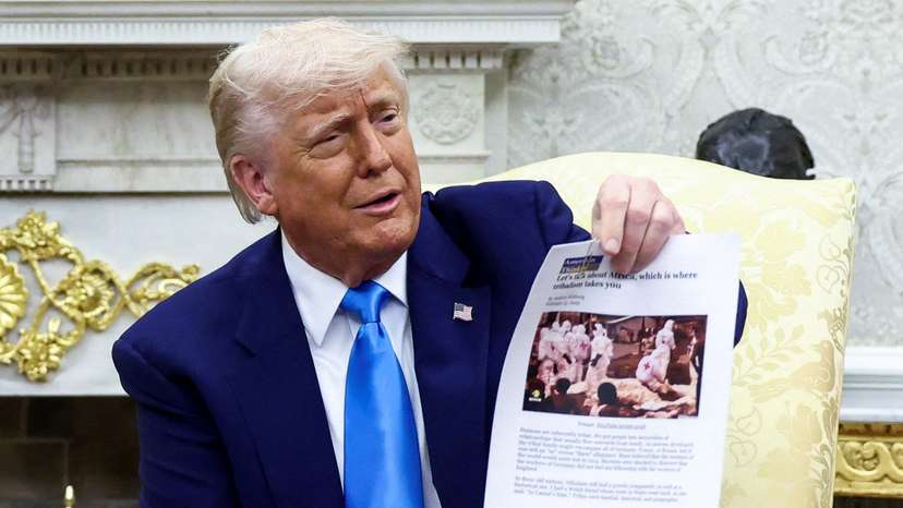 U.S. President Donald Trump meets South African President Cyril Ramaphosa at the White house