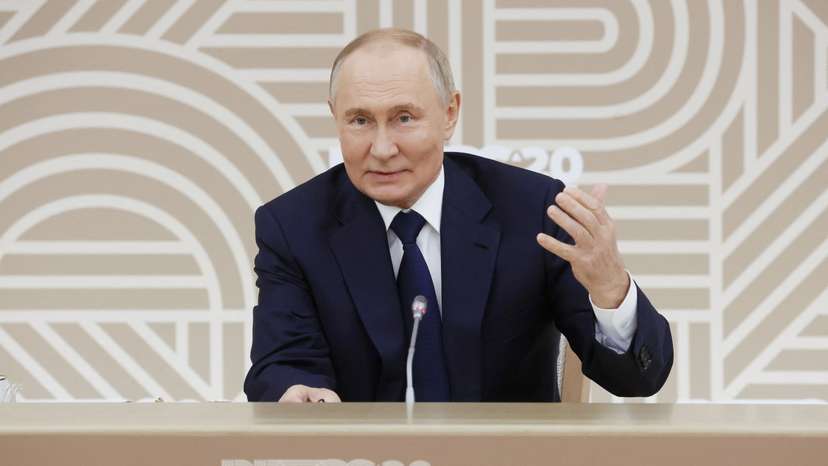 Russian President Vladimir Putin meets with heads of leading media outlets from the BRICS member countries in Moscow