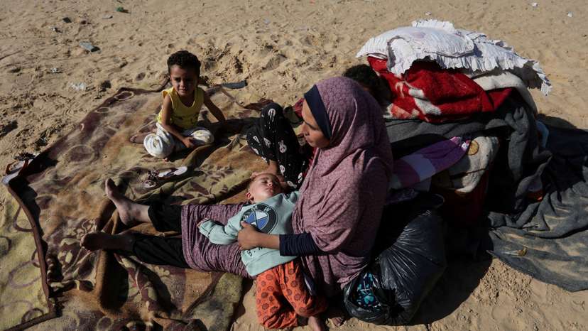 Camp sheltering displaced Palestinians who fled their houses due to Israeli strikes, in Rafah