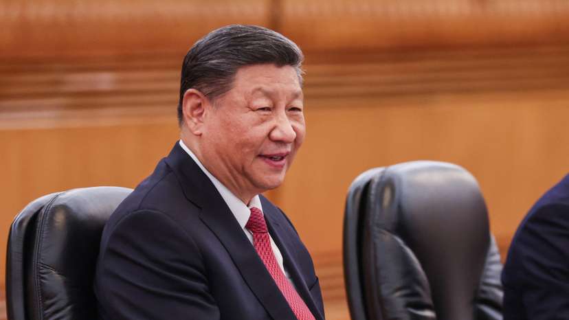 Pakistani President Asif Ali Zardari visits China