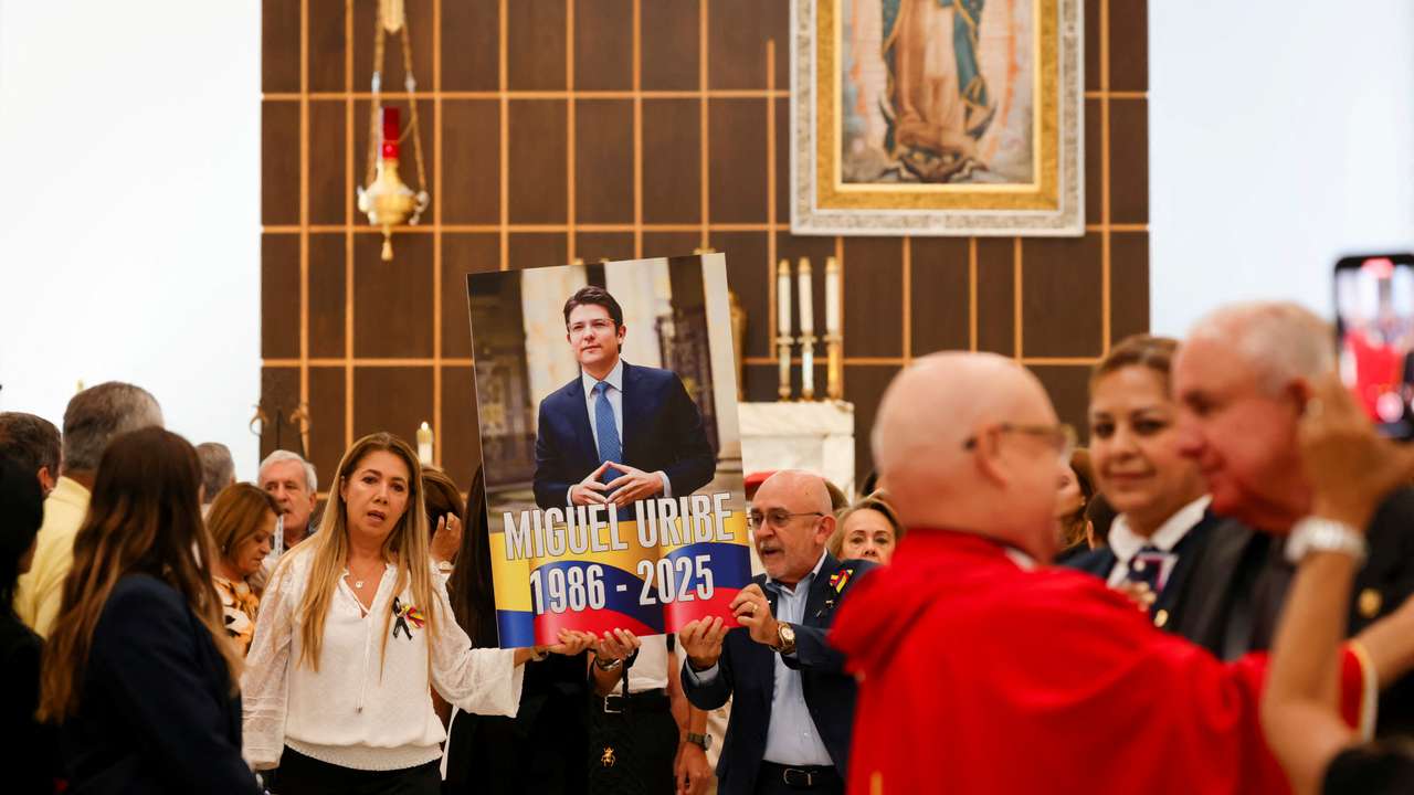 Memorial Mass held in Miami in remembrance of Colombian politician Miguel Uribe