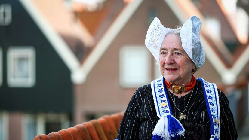 Last person in Volendam to wear traditional clothes in daily life in public