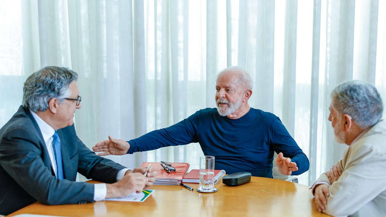 Brazil's Lula meets with meets with Institutional Relations Minister Alexandre Padilha and top foreign policy adviser Celso Amorim after head injury