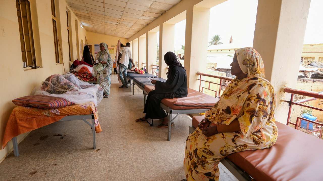 Sudan grapples with outbreaks of dengue and cholera, in Khartoum