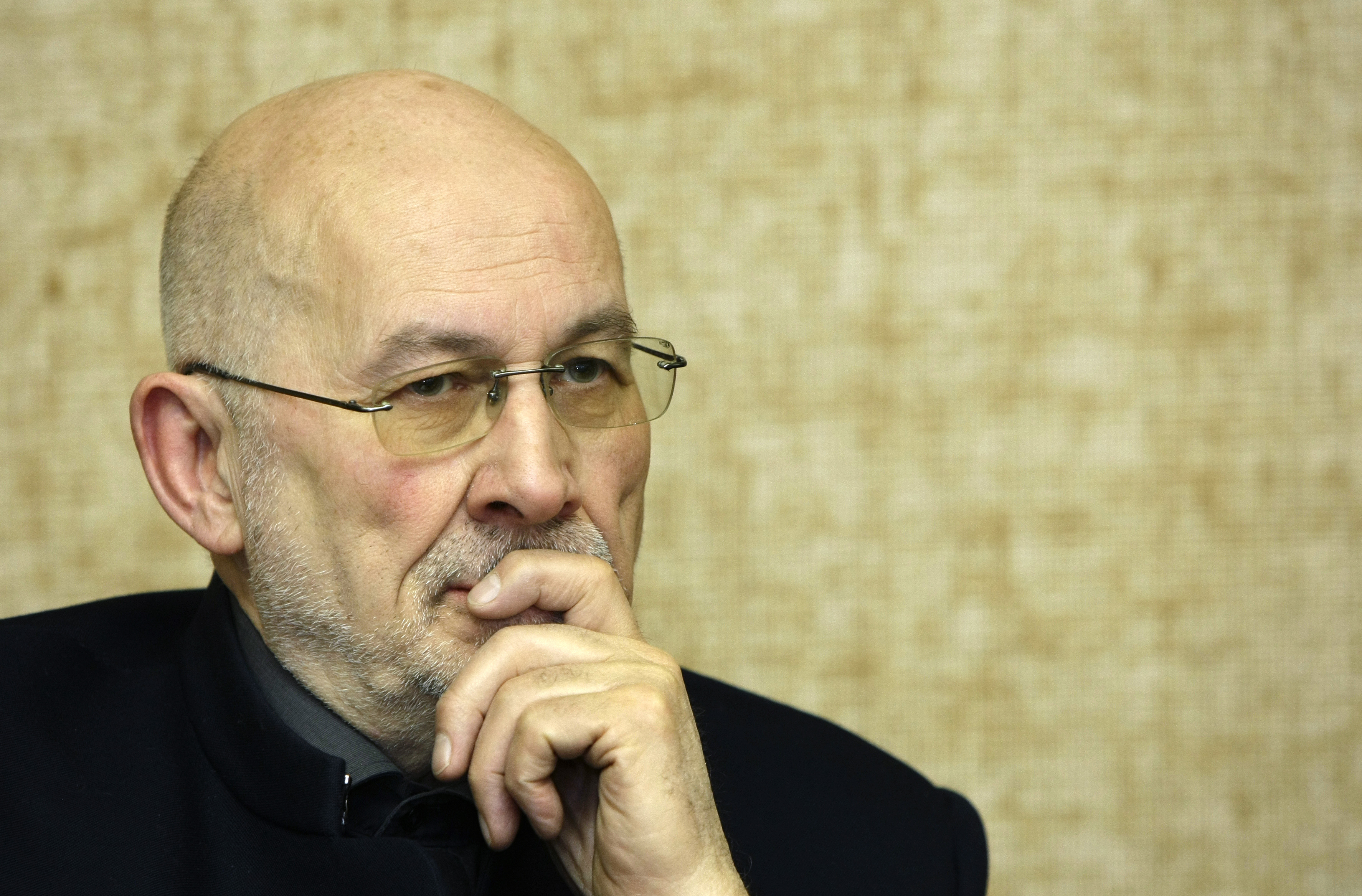 Defendant former German lawyer Horst Mahler awaits the start of proceedings in his trial in a court room in Munich