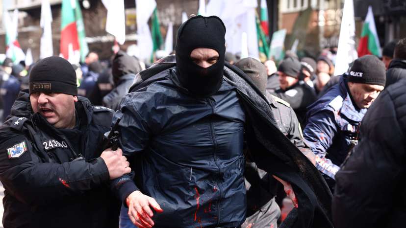 Bulgaria's Revival party protest against the country's plans of joining the euro zone in Sofia