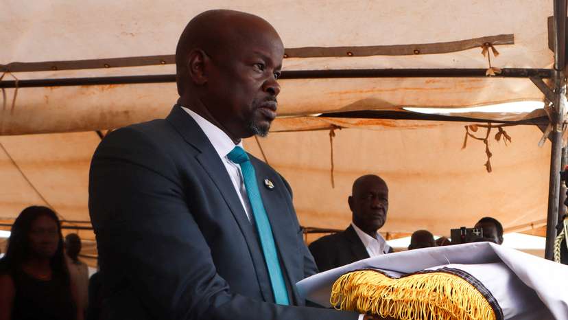 Report details 'systematic looting' by South Sudan's rulers as citizens went hungry