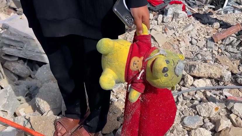 Over 20 killed near Tyre in strikes