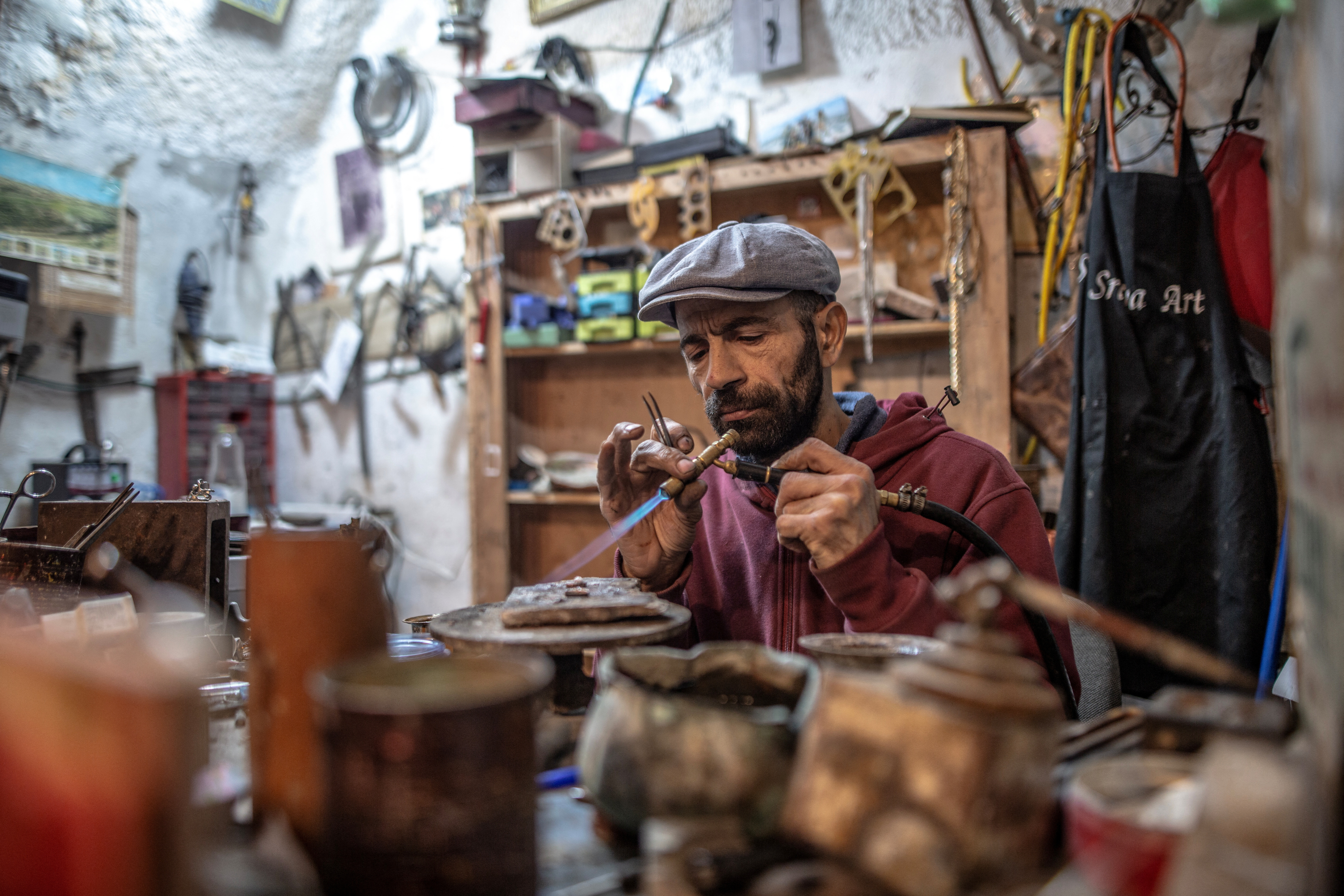 Shopkeepers reel from a loss of business since the October 7 attack in Jerusalem