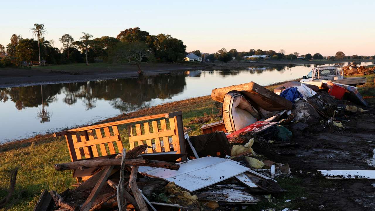 FILE PHOTO: Sikh food charity serves up free hot meals for flood-hit Australians