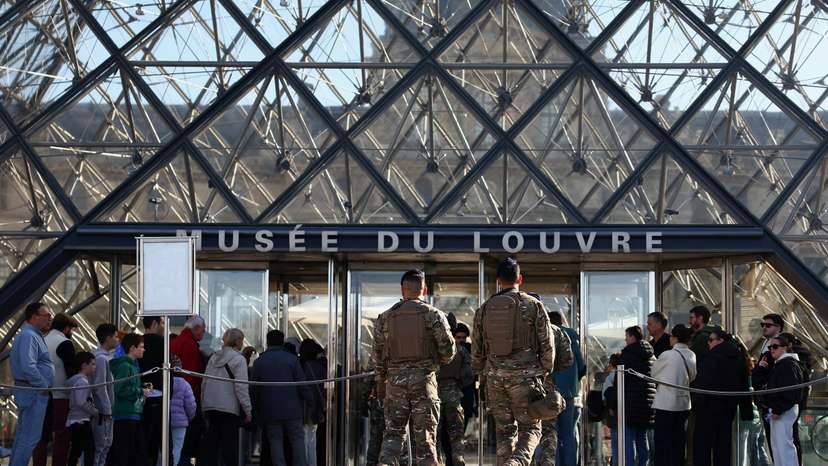 French police make more arrests in Louvre heist investigation