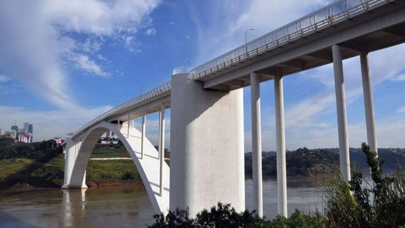 Ponte da Amizade
