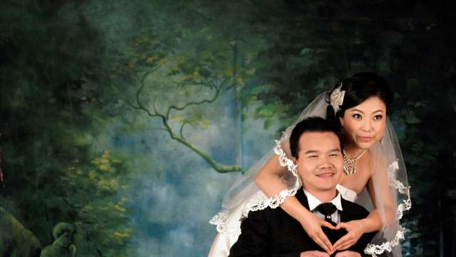 FILE PHOTO: FILE PHOTO: ASIA-POPULATION/CHINA-MARRIAGES