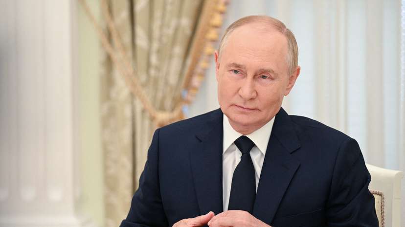 Russia's President Vladimir Putin and China's Premier Li Qiang meet in Moscow
