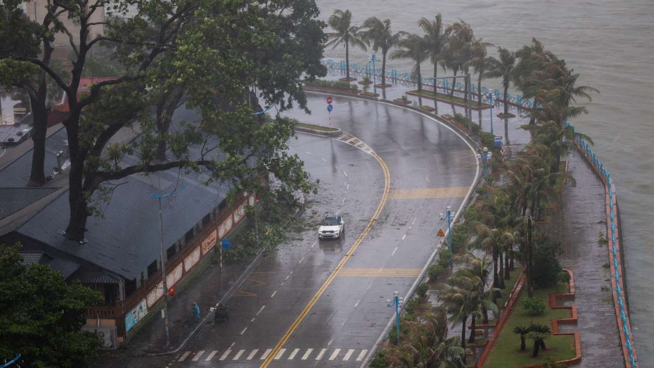 Heavy rains expected as Tropical Storm Wipha approaches Vietnam's northern coast