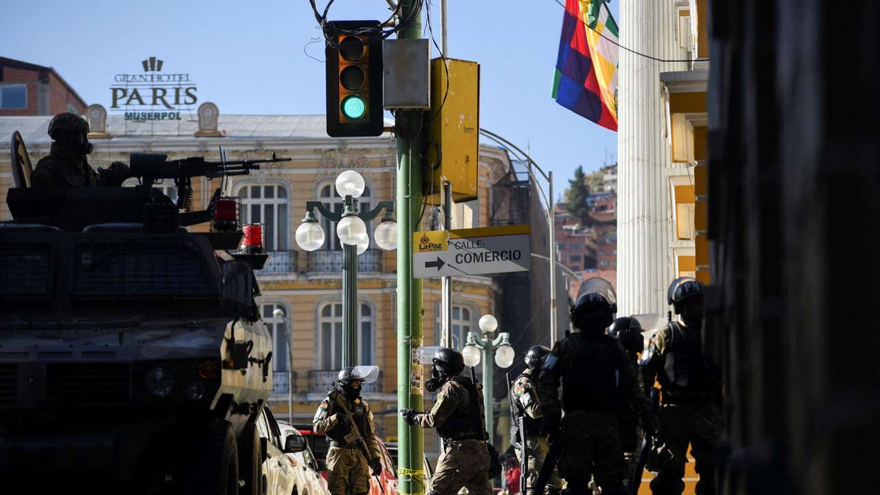 Bolivia's armed forces mobilize as President Arce "denounced the irregular mobilization", in La Paz