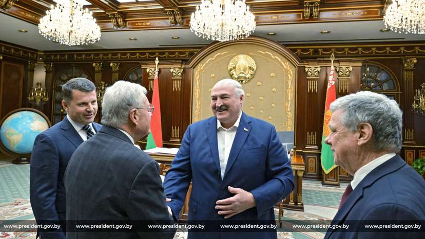 Belarusian President Lukashenko meets U.S. special envoy Kellogg in Minsk
