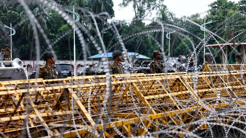 Security has been increased in front of the Bangabhaban, the residence and workplace of President Mohammed Shahabuddin