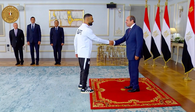 El-Sisi honours Egypt team