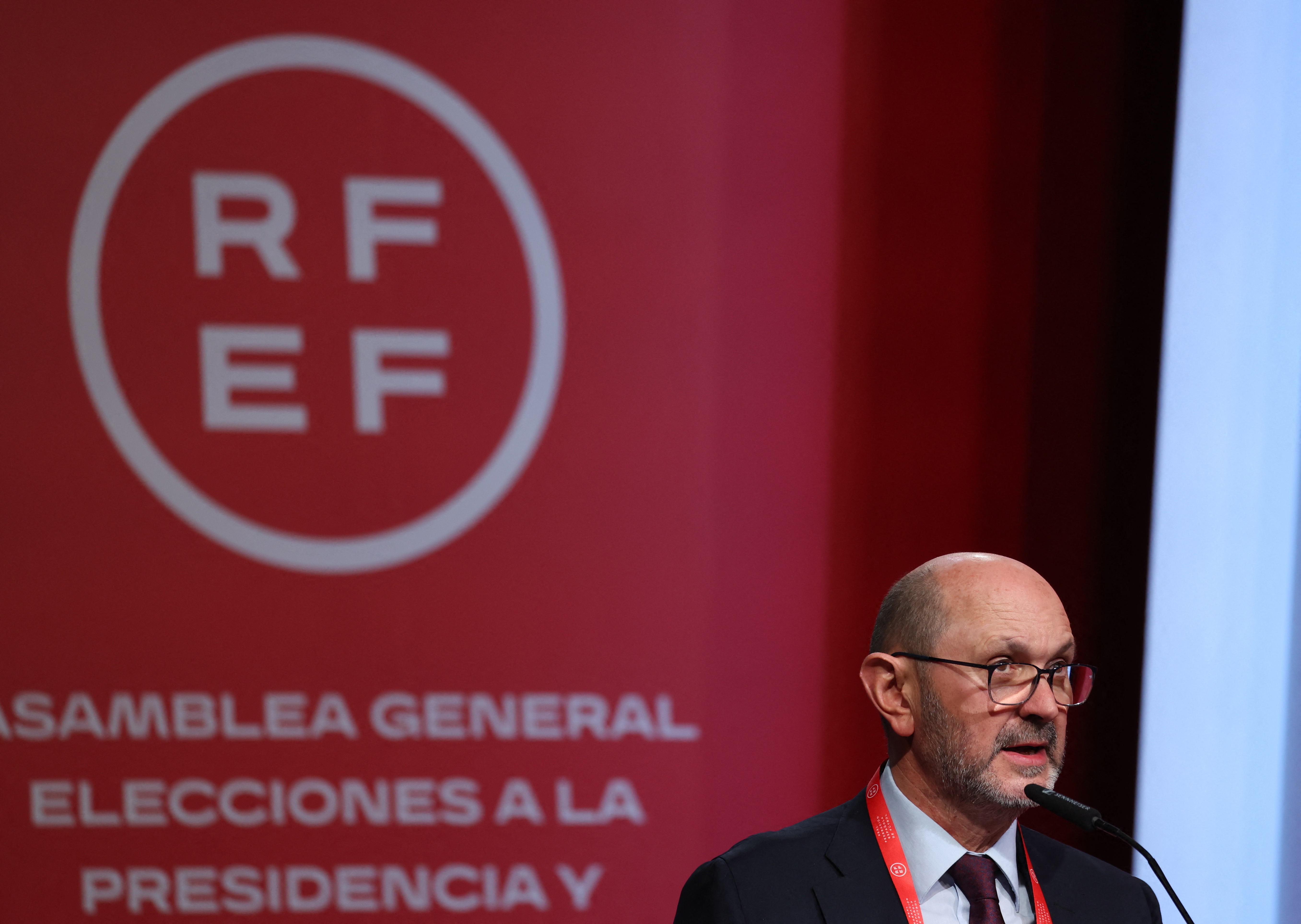 Spain's Football Federation elects a new president