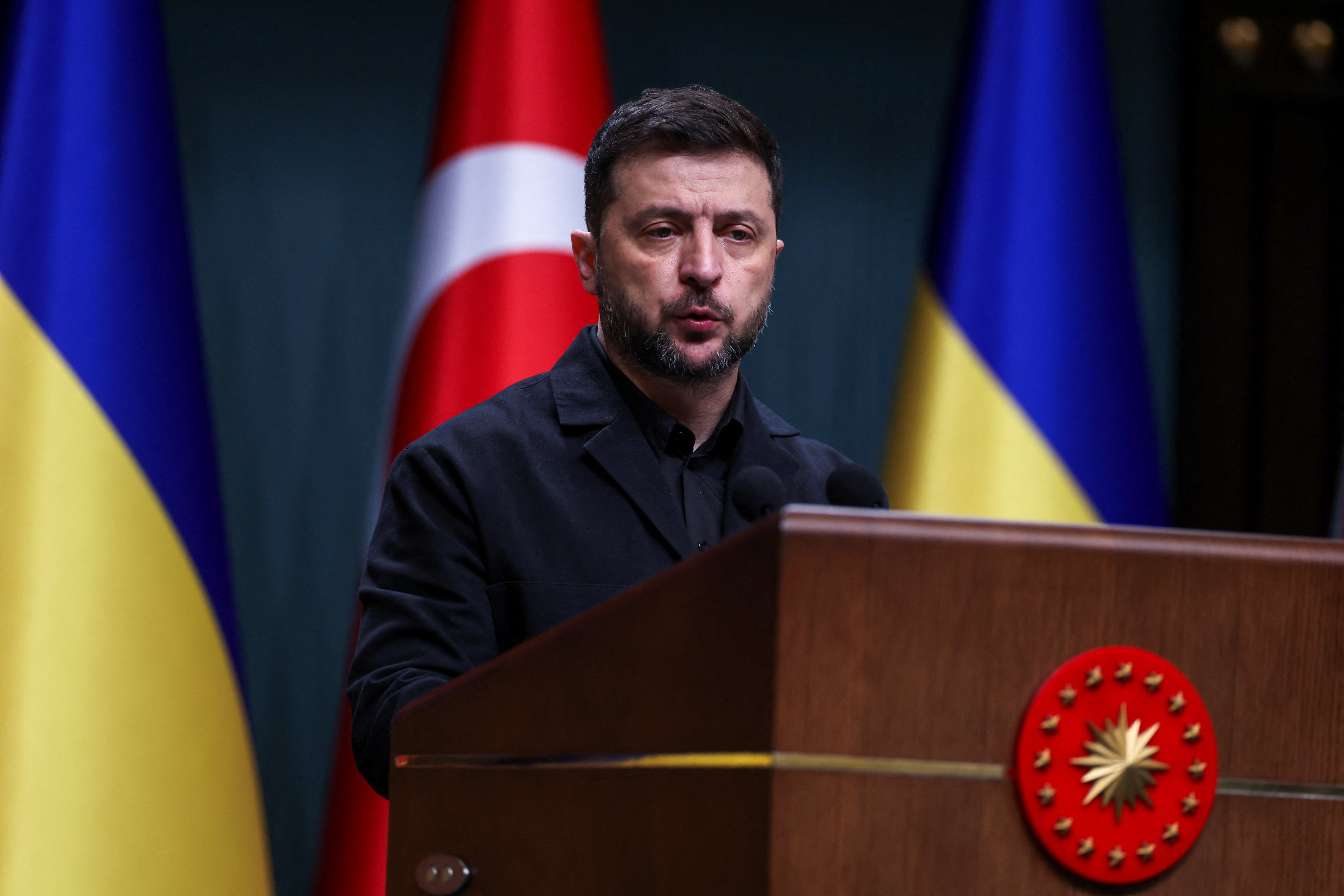 Ukrainian President Zelenskiy visits Ankara