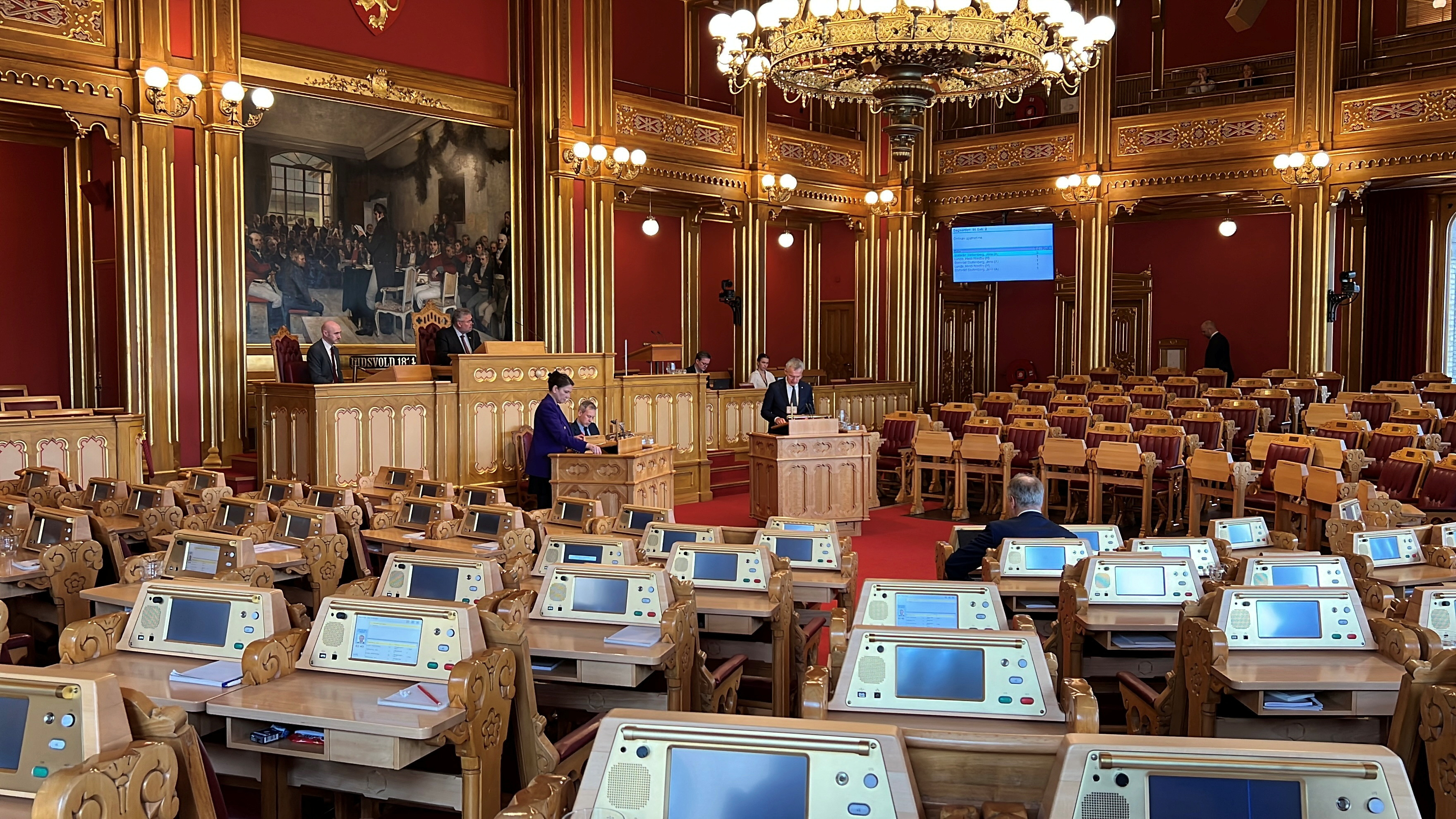 Norwegian Finance Minister Jens Stoltenberg in the Parliament in Oslo