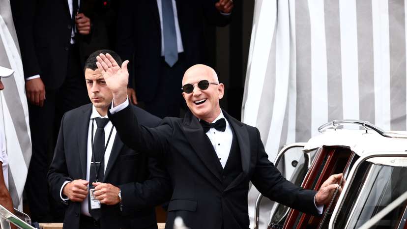 Anticipated wedding of Amazon founder Jeff Bezos and Lauren Sanchez in Italy