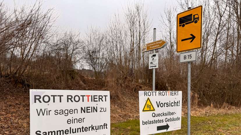Germany's struggle to house refugees fuels election debate