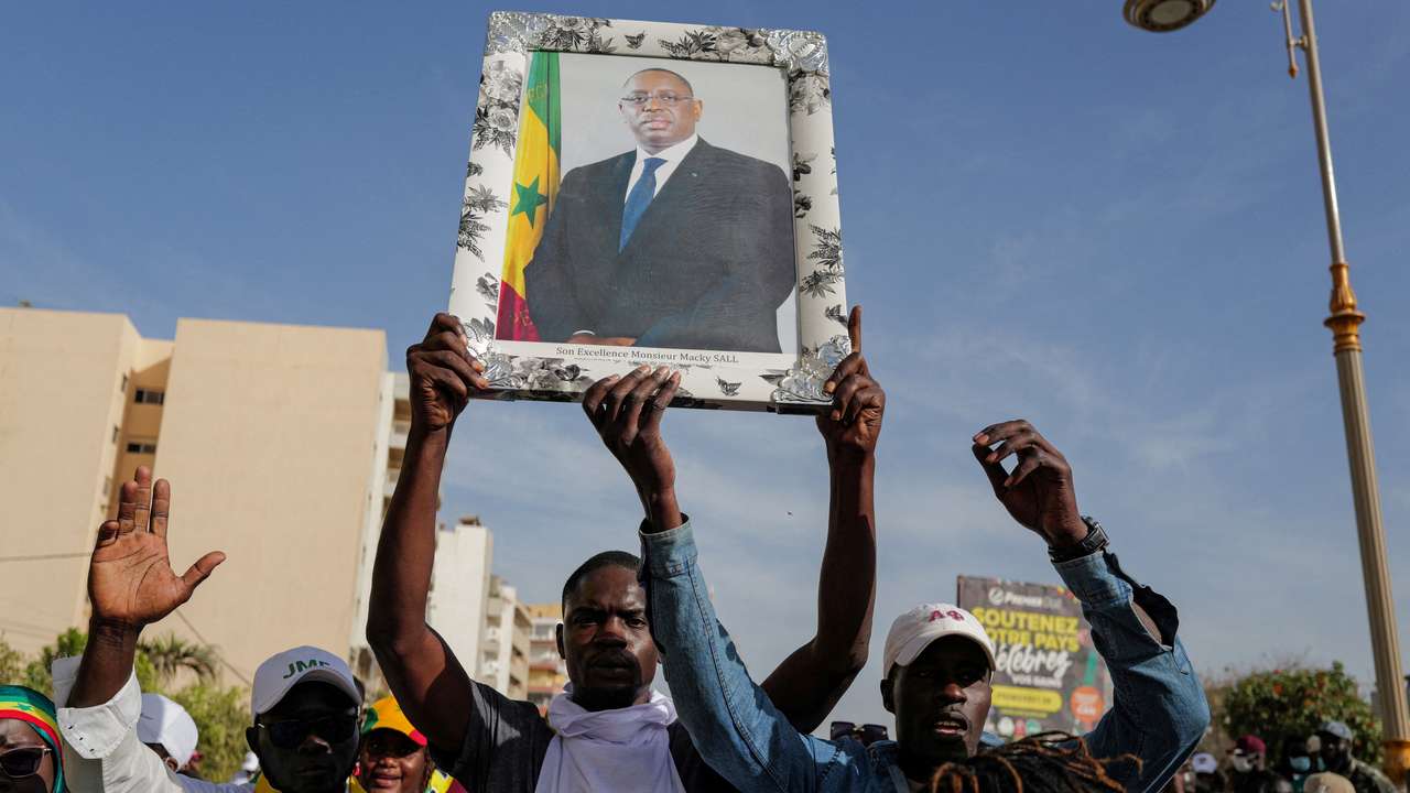 FILE PHOTO: Supporters of Senegalese President Sall demonstrate in Dakar