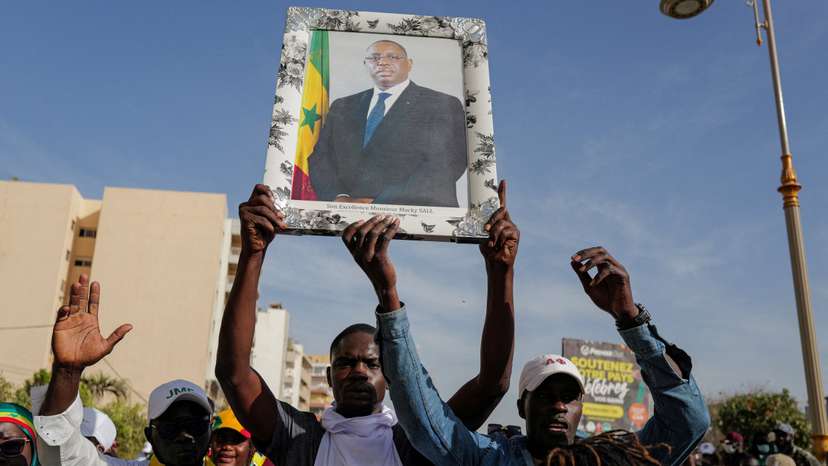 FILE PHOTO: Supporters of Senegalese President Sall demonstrate in Dakar