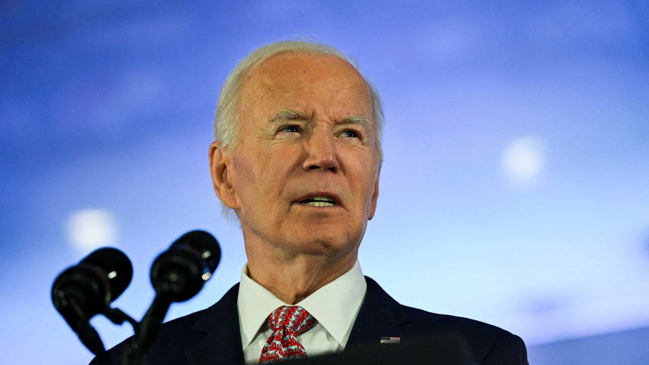 FILE PHOTO: U.S. President Biden attends the Philadelphia Democratic City Committee Autumn Dinner