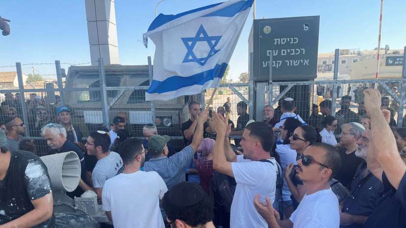 FILE PHOTO: Israeli Military Police investigate suspected abuse of Palestinian detainee near Beersheba
