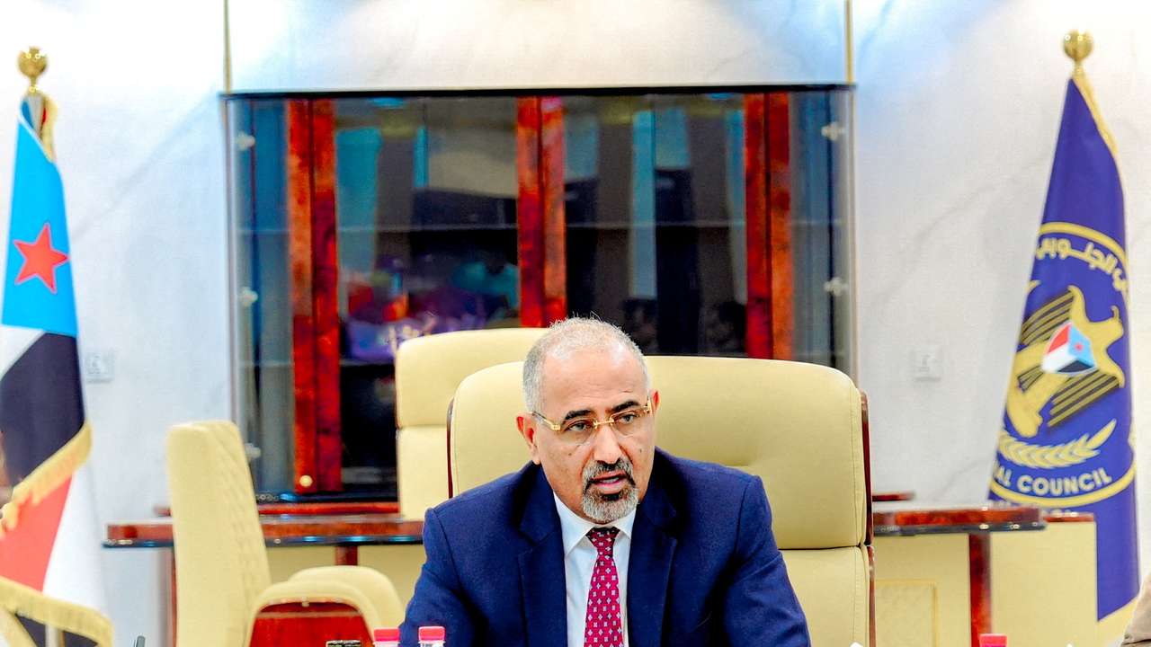 FILE PHOTO: Yemen separatist leader flees, avoids Riyadh talks to tackle southern crisis