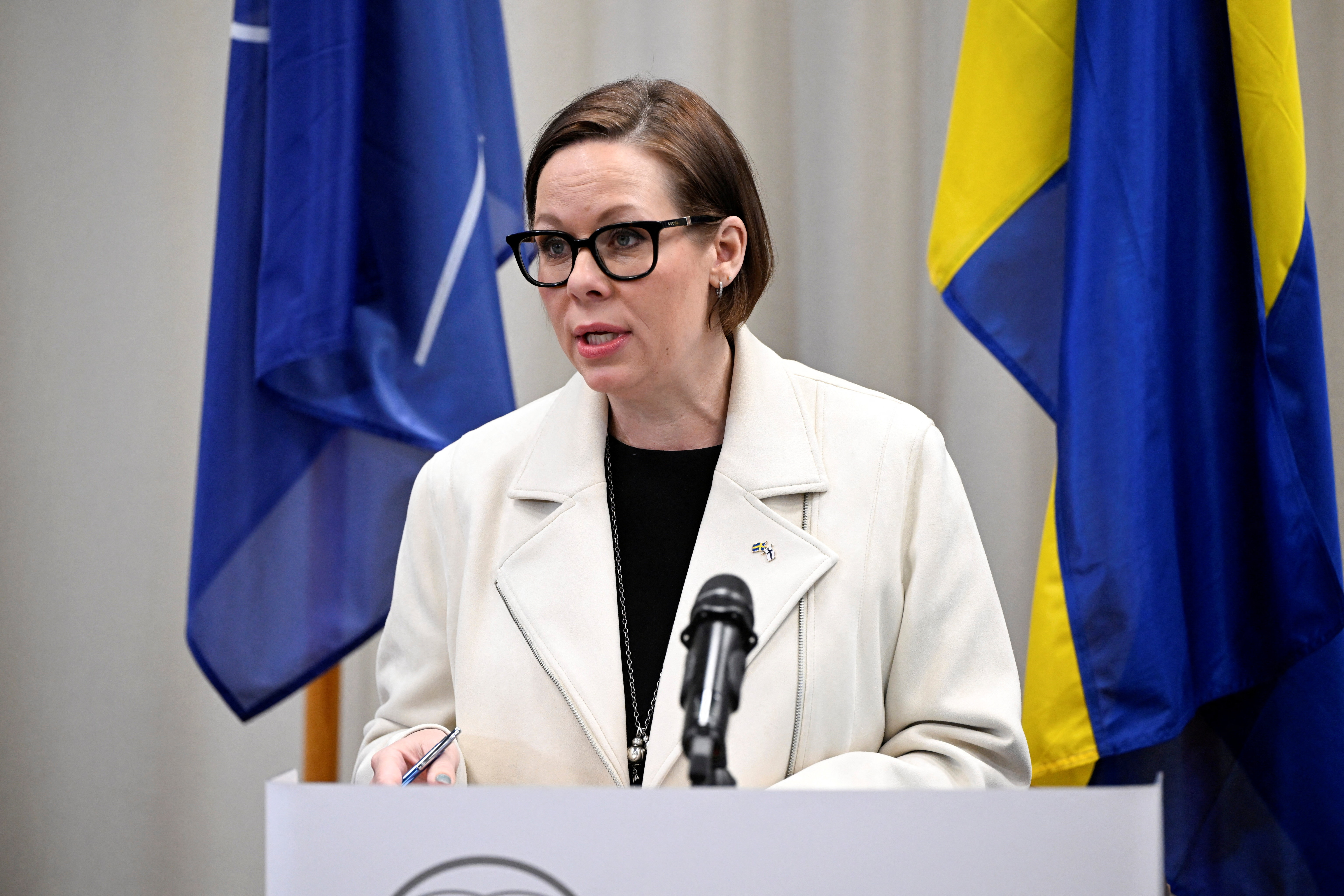 Sweden's Foreign Minister Maria Malmer Stenergard and Finland's Foreign Minister Elina Valtonen attend a press conference at the Hanalys 2026 in Espoo