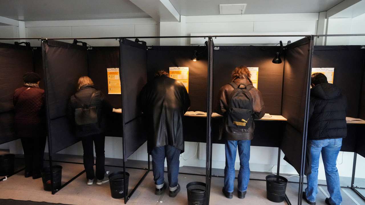 Lithuanians go to the polls in general election expected to punish centre-right government