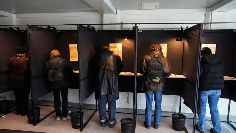 Lithuanians go to the polls in general election expected to punish centre-right government