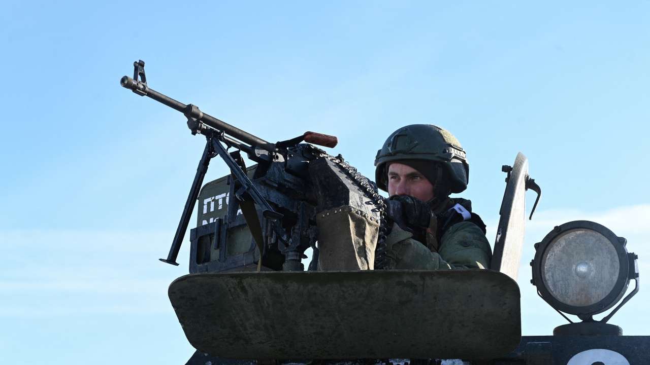 Russian soldiers undergo military training in Rostov region