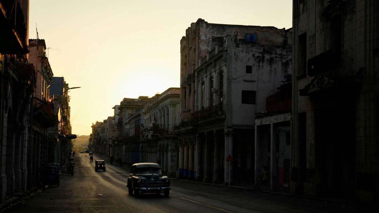 Cuba's electrical grid collapses, millions without power
